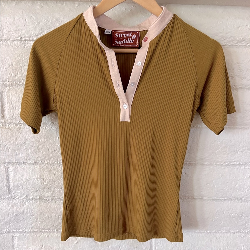 NEVER WORN - Equestrian Short Sleeved Schooling Shirt by Street & Saddle